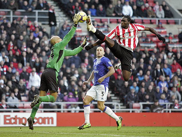 供了资金支 供了资金支