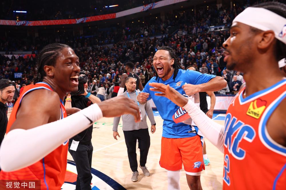 库里等球员 库里等球员